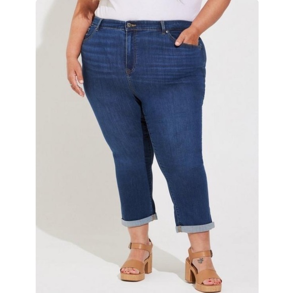 NWT TORRID Crop MidFit Skinny Super Soft Mid-Rise Jeans - Picture 1 of 8